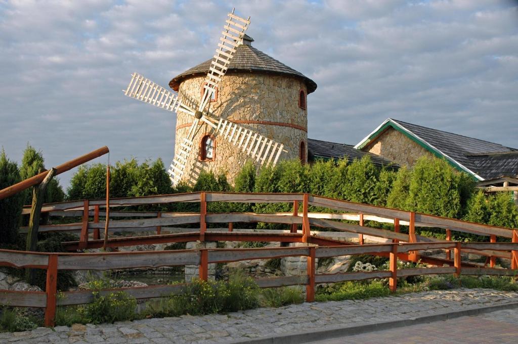 Hotel Karczma Michelle Jarkowice Exterior foto