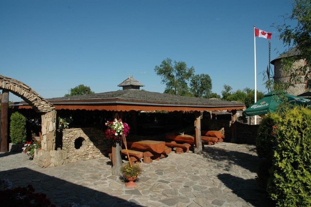 Hotel Karczma Michelle Jarkowice Exterior foto