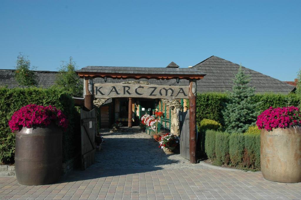 Hotel Karczma Michelle Jarkowice Exterior foto